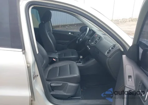 2010 Volkswagen Tiguan Wolfsburg Edition from USA, damaged, VIN WVGAV7AX3AW523825